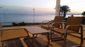 Periyiali Beach Sunset Suite A7, Pervolia